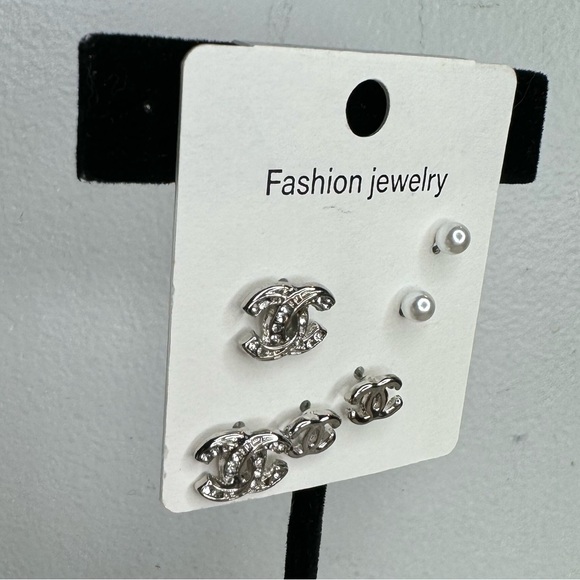 Earring Set - Picture 4 of 7